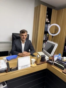 دکتر علی شکرریز - بهترین جراح بینی در تهران